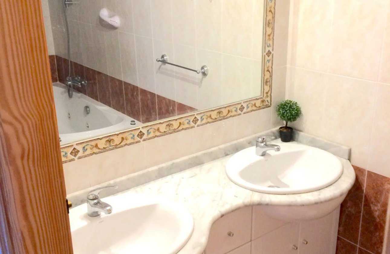 Reventa - Town House -
Orihuela - Playa Flamenca