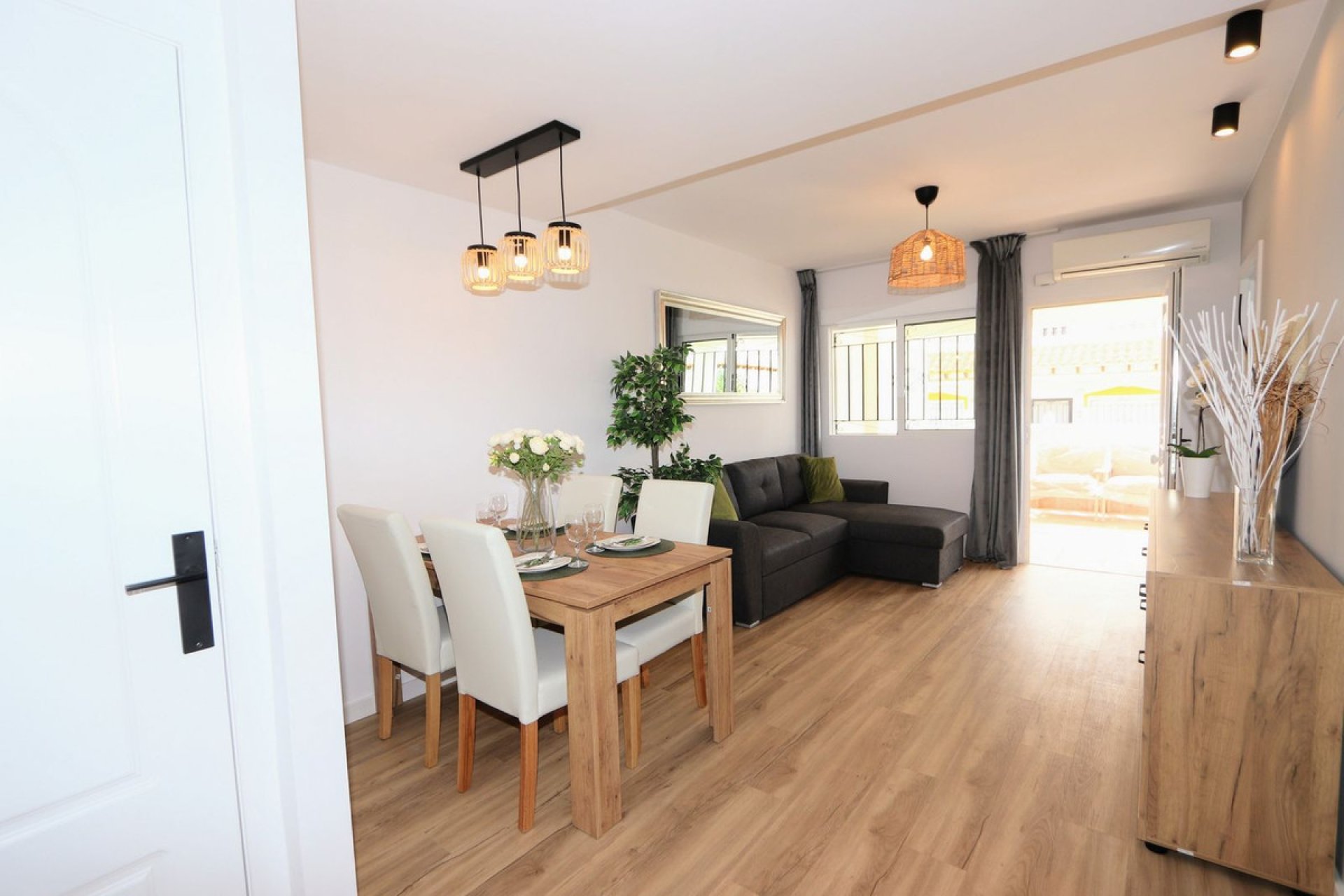 Reventa - Town House -
Orihuela - Punta Prima