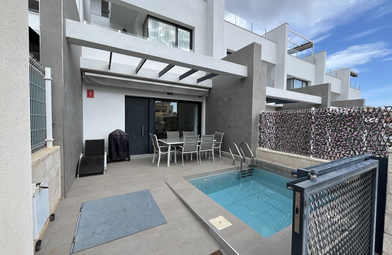 Reventa - Town House -
Orihuela - Villamartin