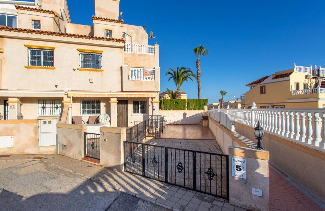 Reventa - Town House -
Orihuela - Villamartin