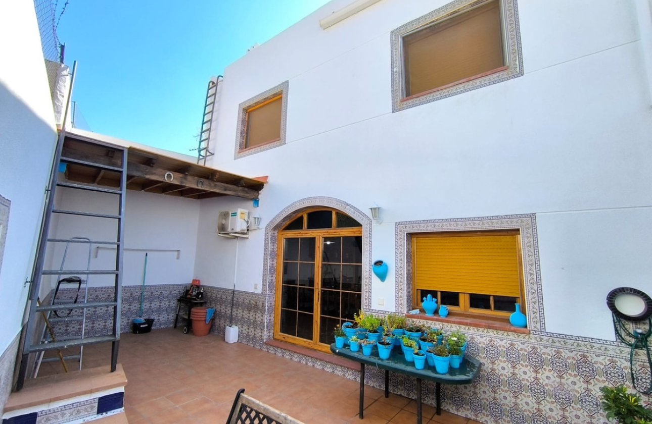 Reventa - Town House -
Sax - Sax Centro