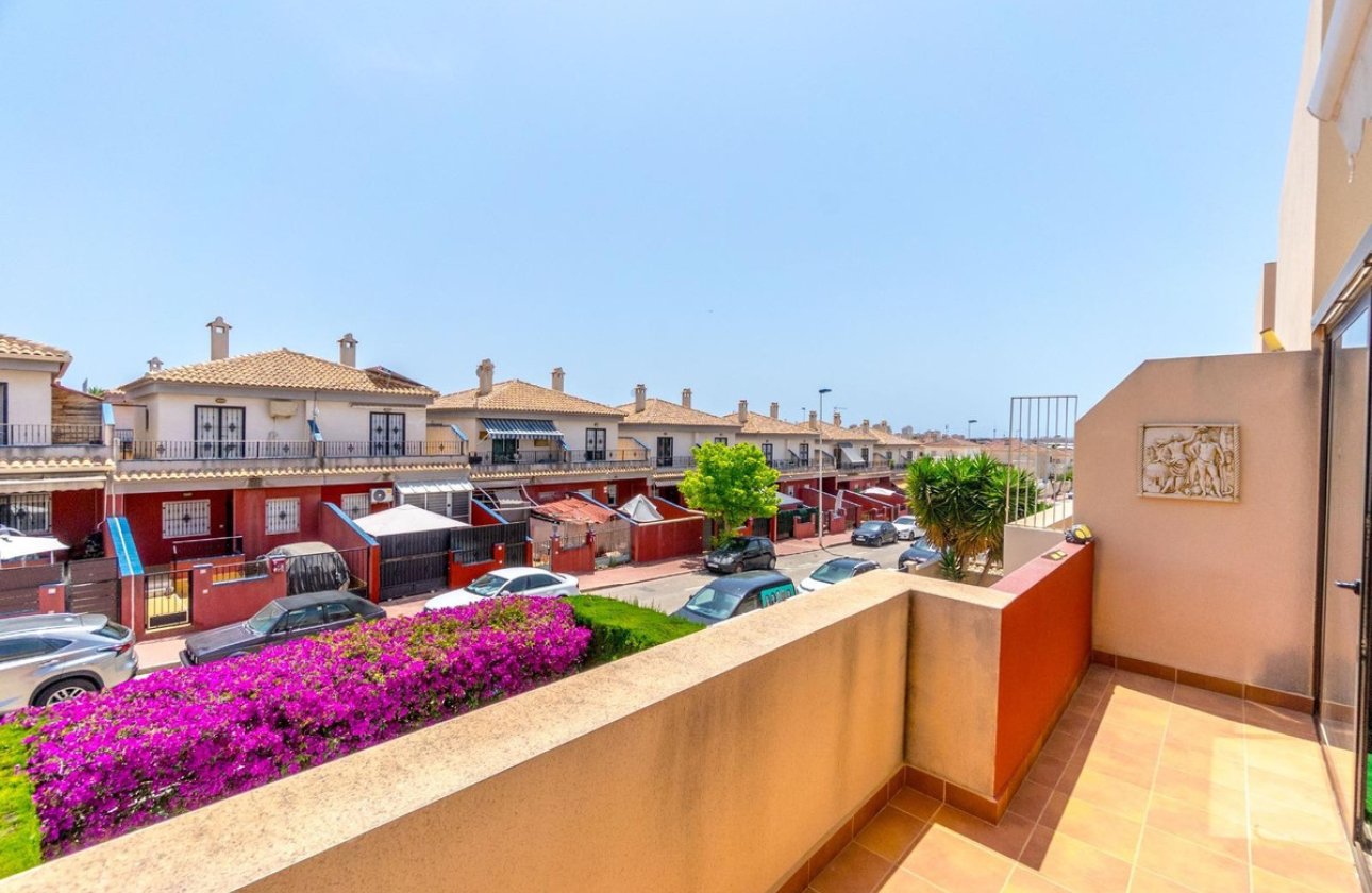 Reventa - Town House -
Torrevieja - Aguas Nuevas