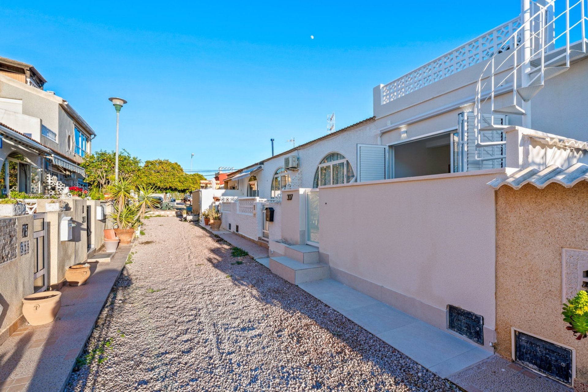 Reventa - Town House -
Torrevieja - El chaparral