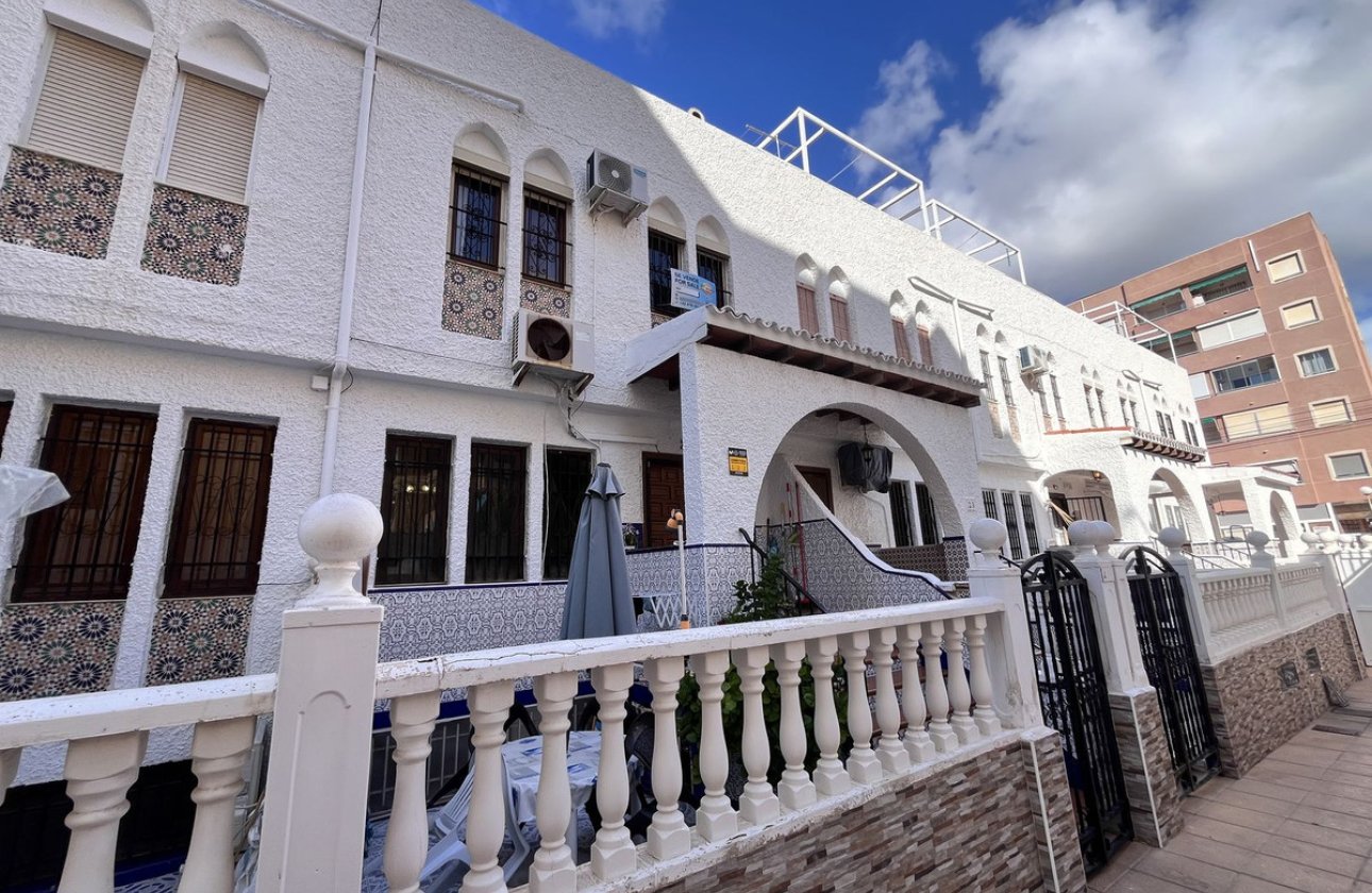 Reventa - Town House -
Torrevieja - La Mata