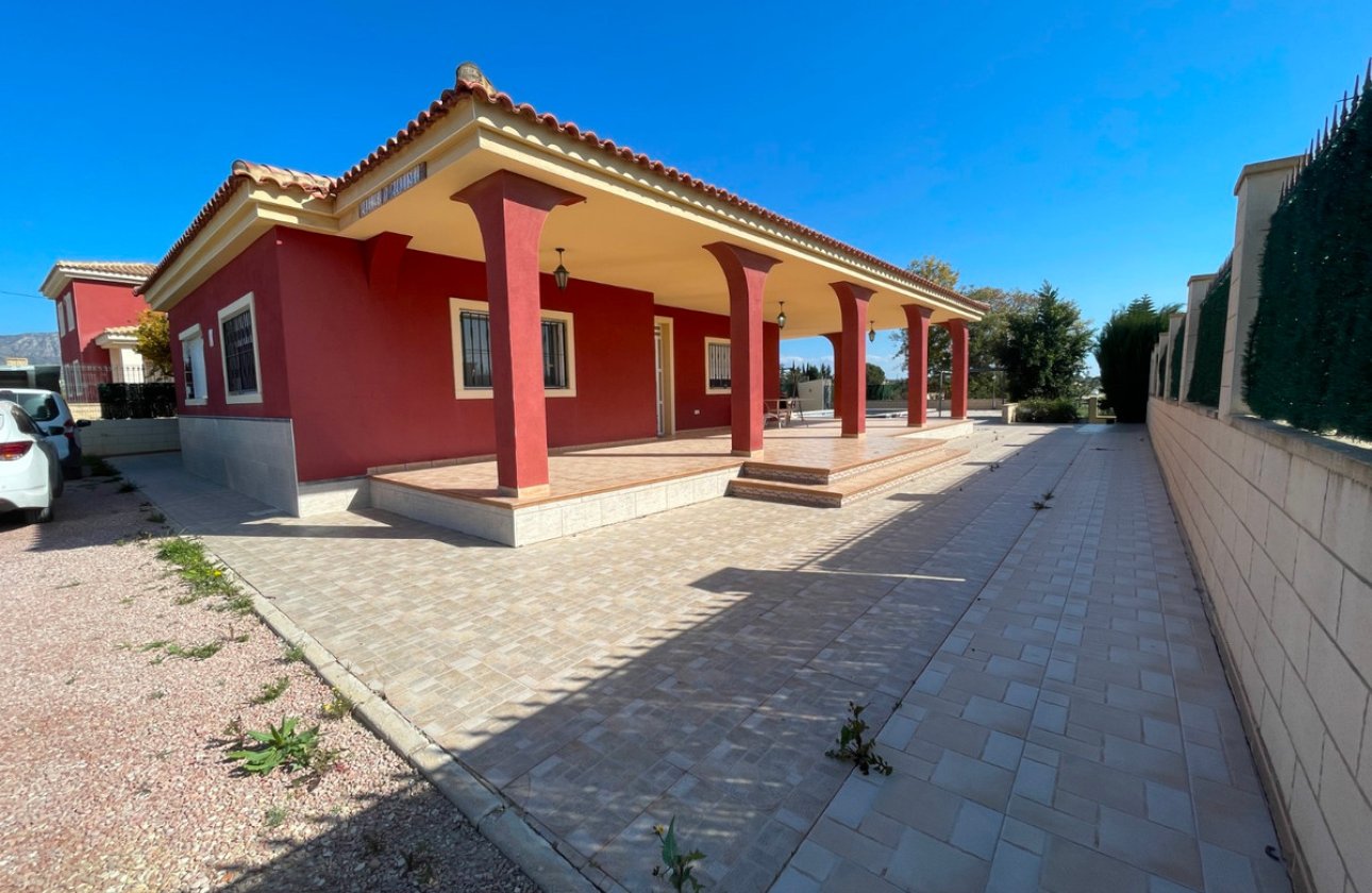 Reventa - Villa -
Albatera - Albatera Centro