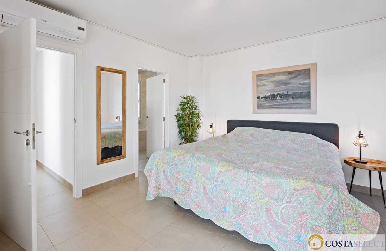 Reventa - Villa -
Alcalalí - Alcalalí Centro