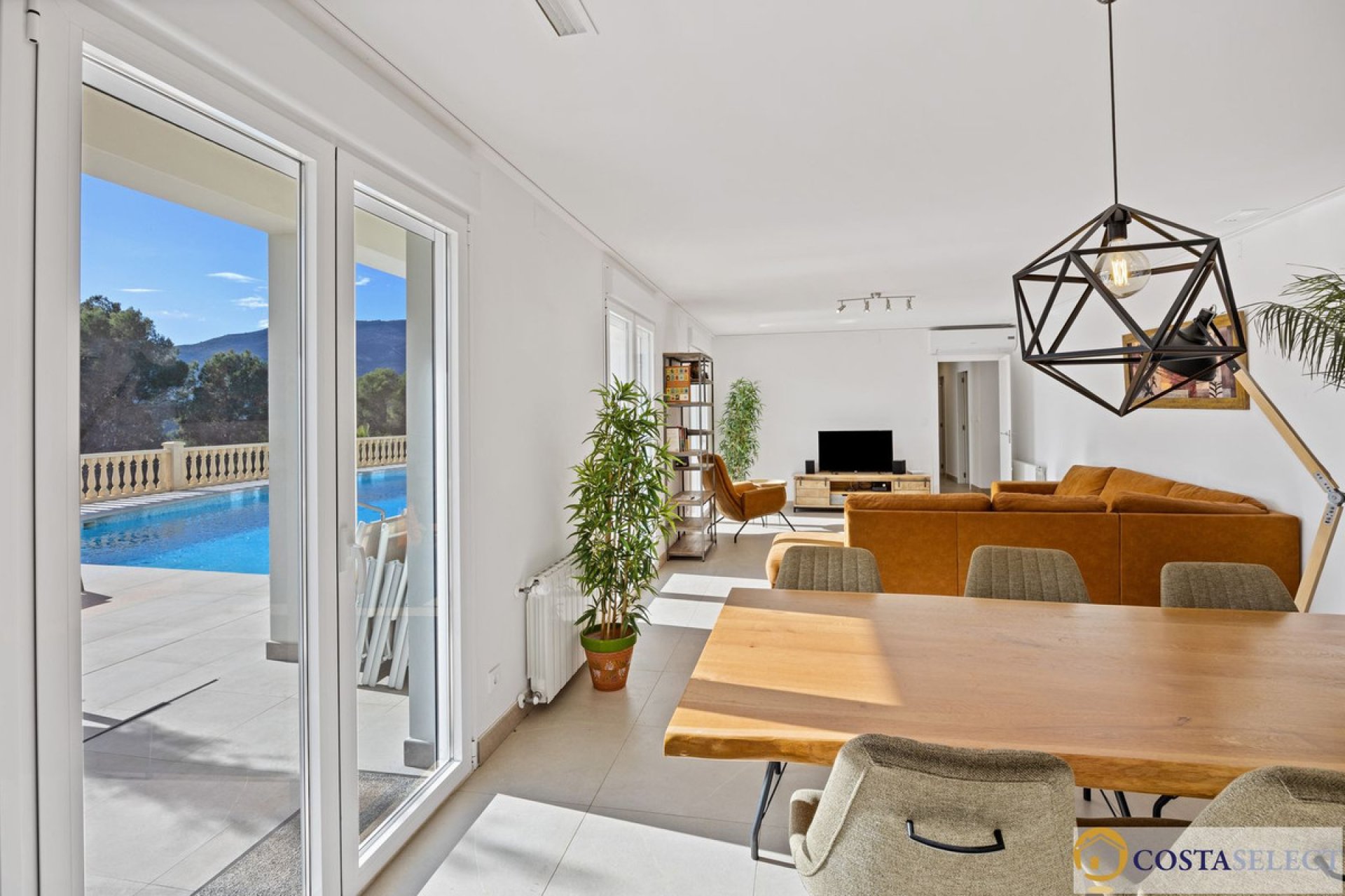 Reventa - Villa -
Alcalalí - Alcalalí Centro