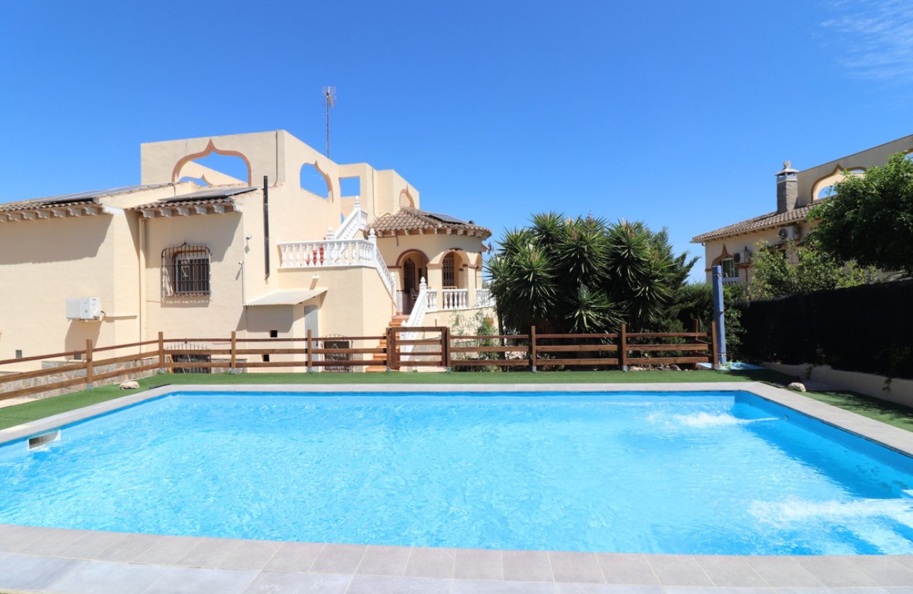 Reventa - Villa -
Algorfa - Algorfa Centro