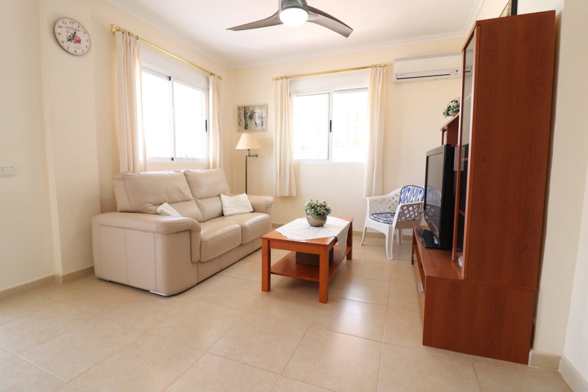 Reventa - Villa -
Algorfa - Algorfa Centro