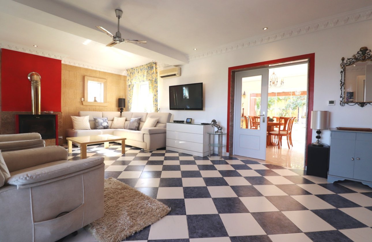 Reventa - Villa -
Algorfa - Algorfa Centro