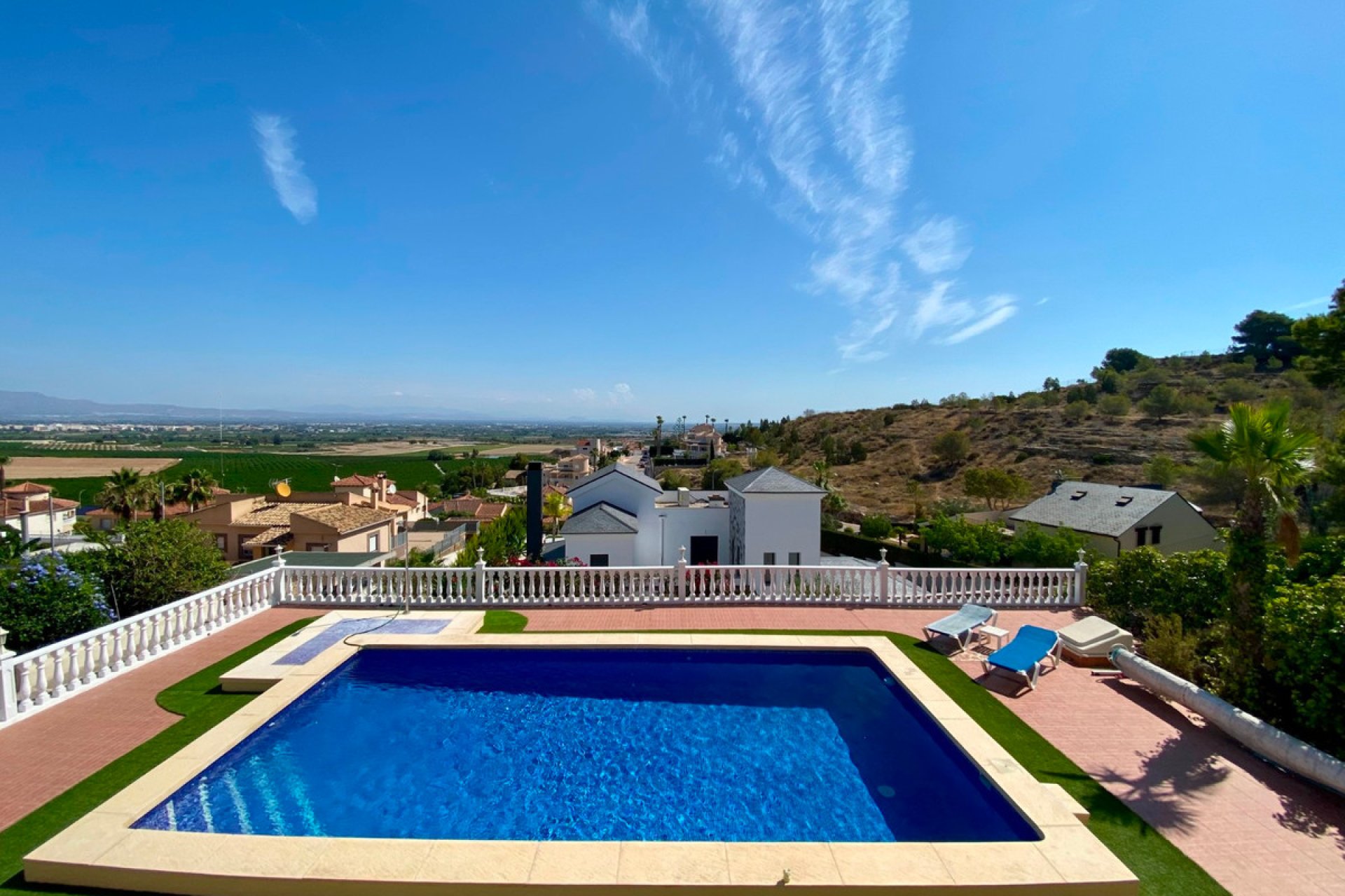 Reventa - Villa -
Algorfa - Algorfa Centro