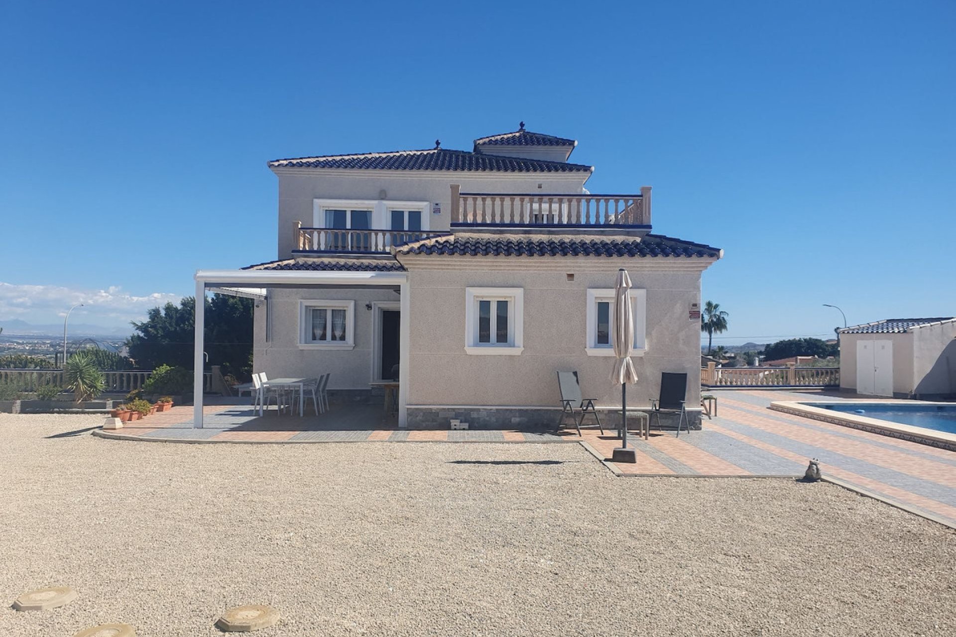 Reventa - Villa -
Algorfa - Algorfa Centro
