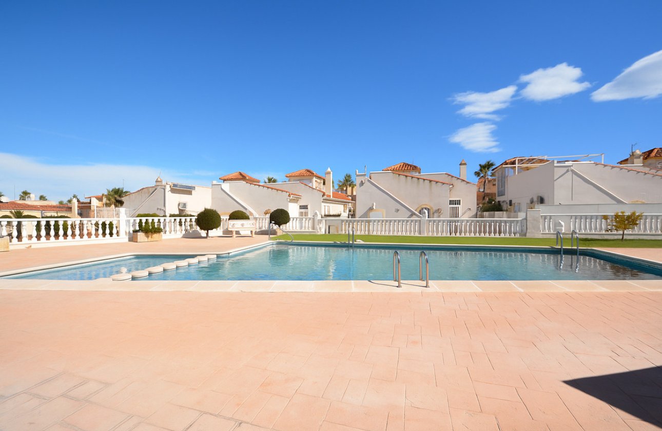 Reventa - Villa -
Algorfa - Lo Crispin