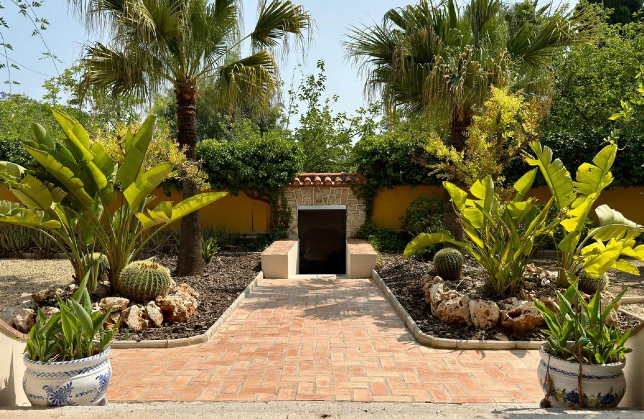 Reventa - Villa -
Alicante - Alicante Centro