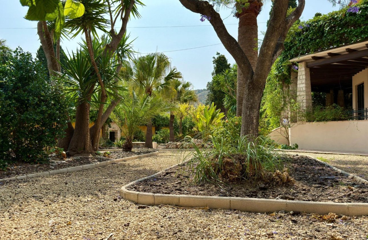 Reventa - Villa -
Alicante - Alicante Centro