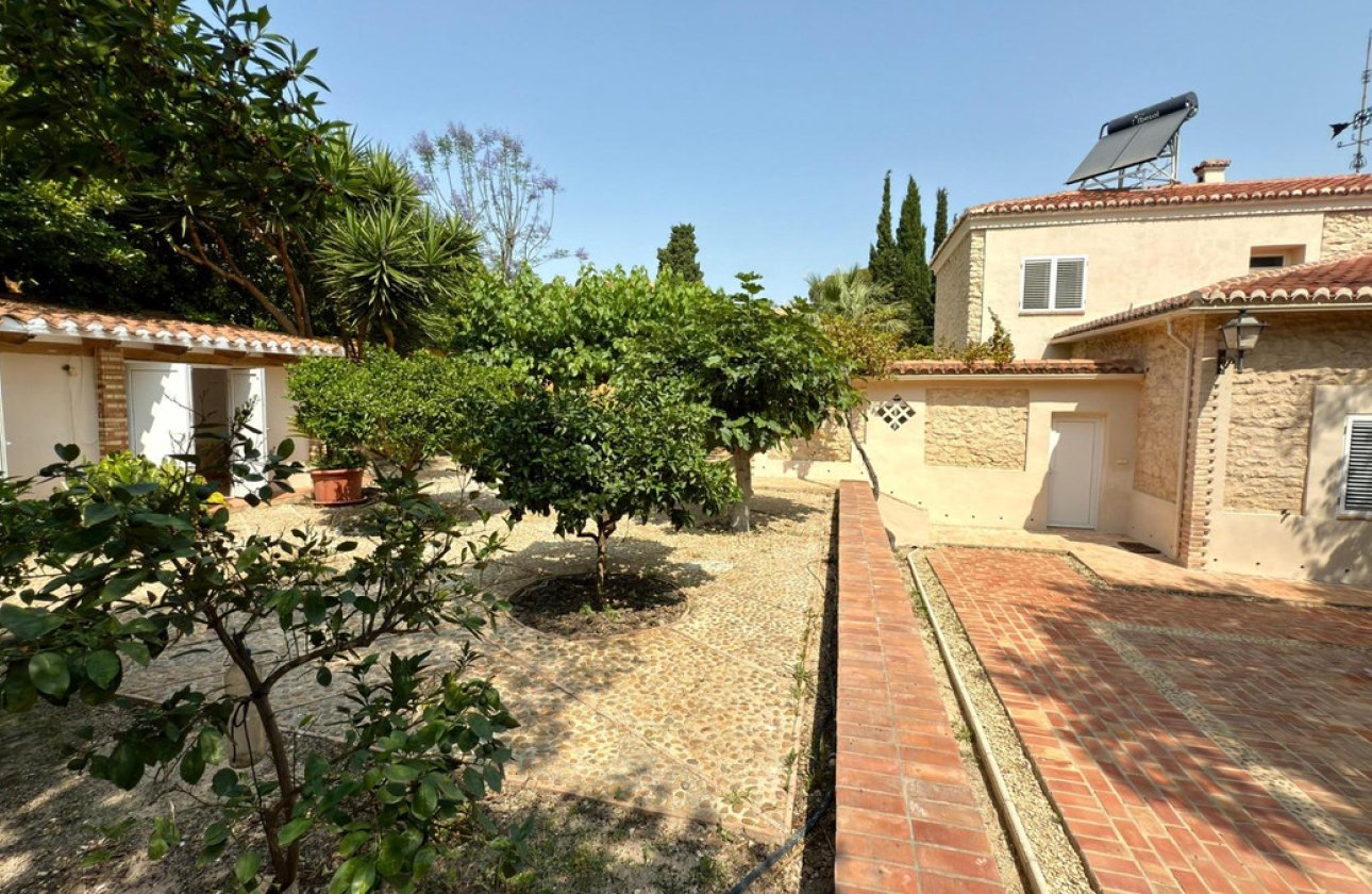 Reventa - Villa -
Alicante - Alicante Centro