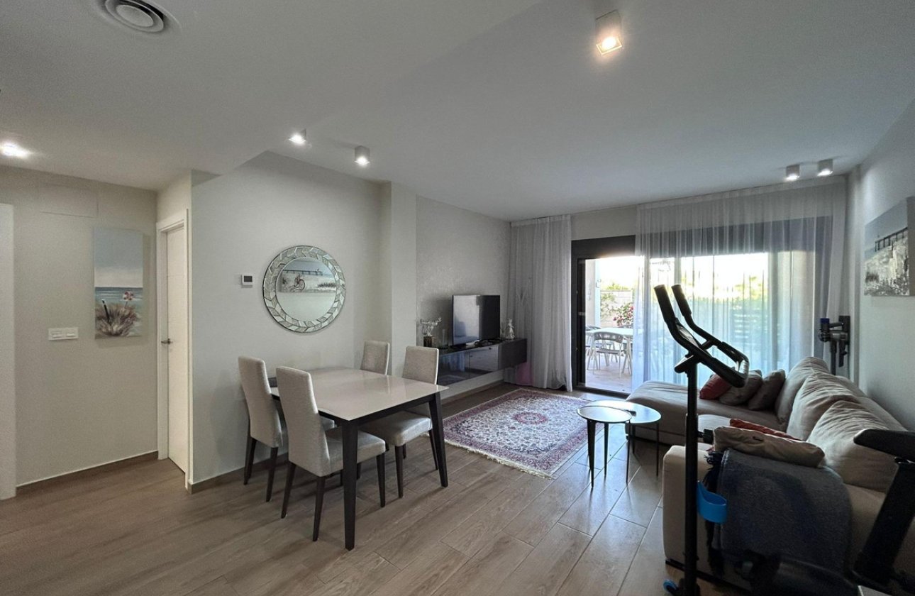 Reventa - Villa -
Alicante - Alicante Centro