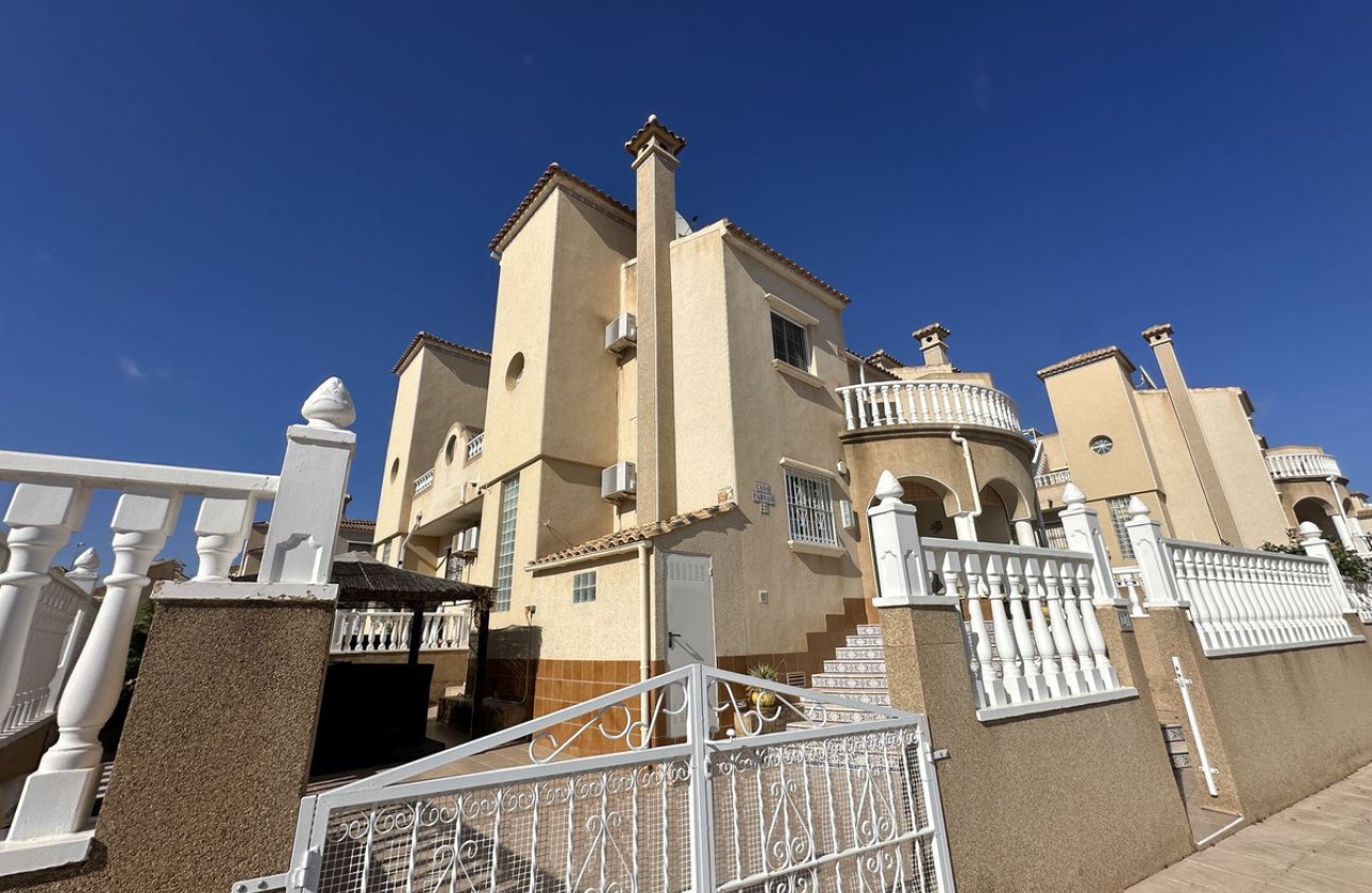 Reventa - Villa -
Alicante - Alicante Centro
