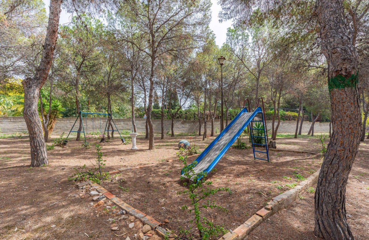 Reventa - Villa -
Alicante - Alicante Centro