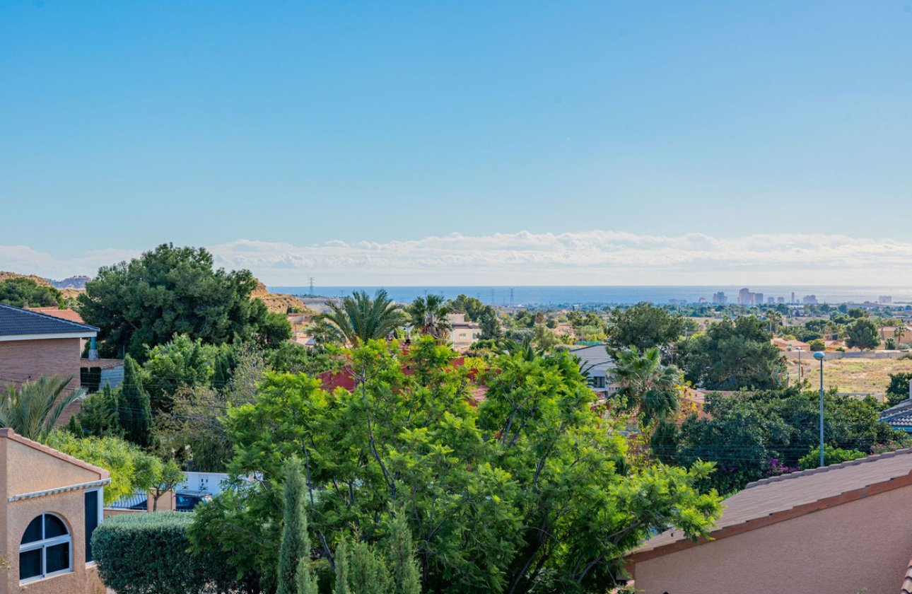 Reventa - Villa -
Alicante - Alicante Centro