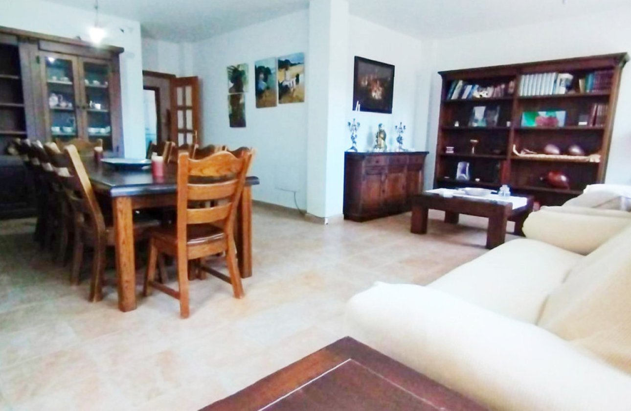 Reventa - Villa -
Alicante City - La Torreta