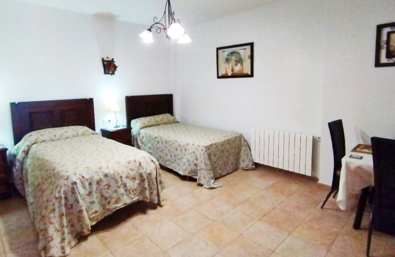 Reventa - Villa -
Alicante City - La Torreta
