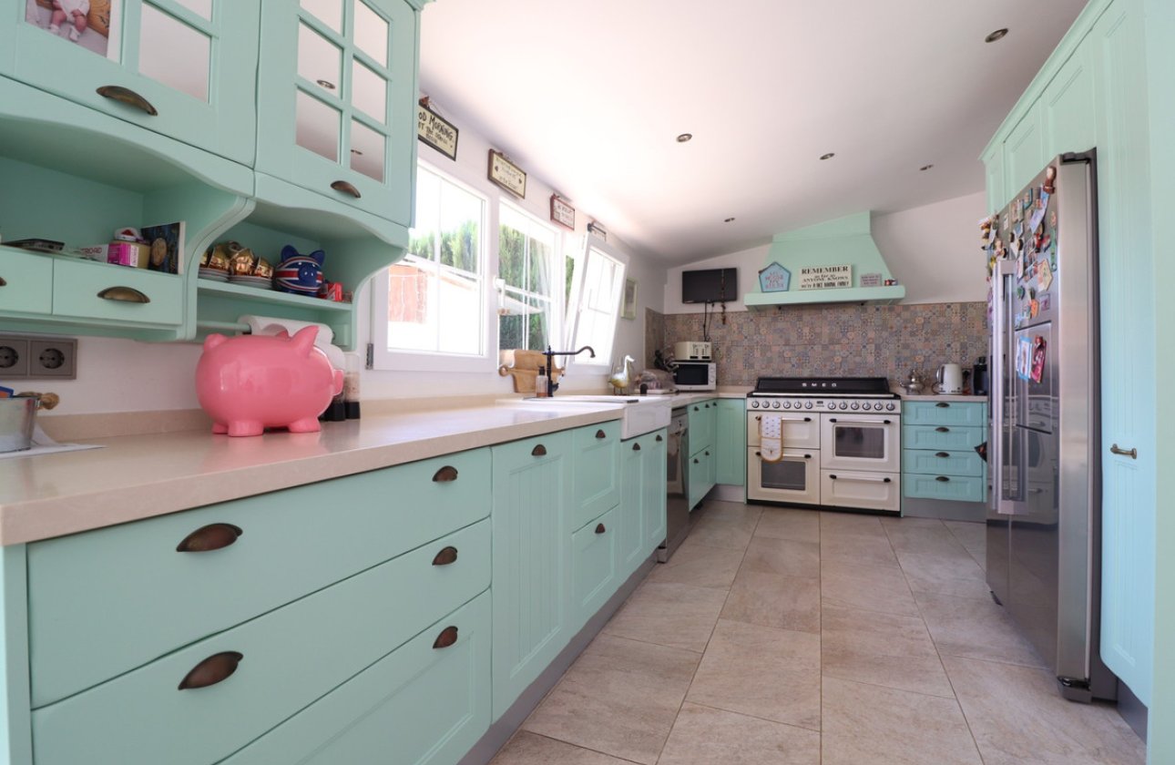 Reventa - Villa -
Almoradí - Heredades