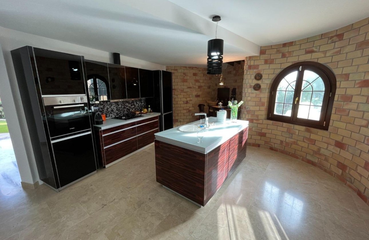 Reventa - Villa -
Altea - Altea Centro