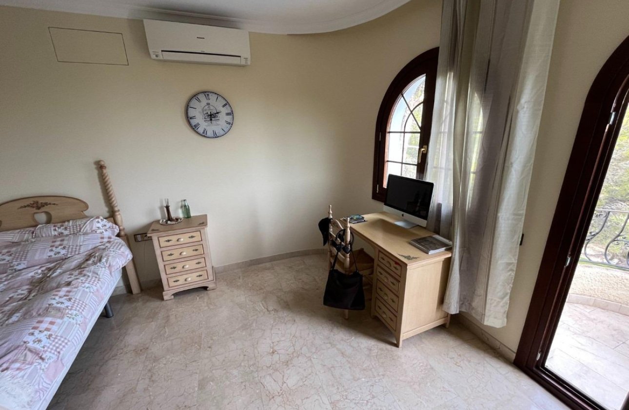 Reventa - Villa -
Altea - Altea Centro