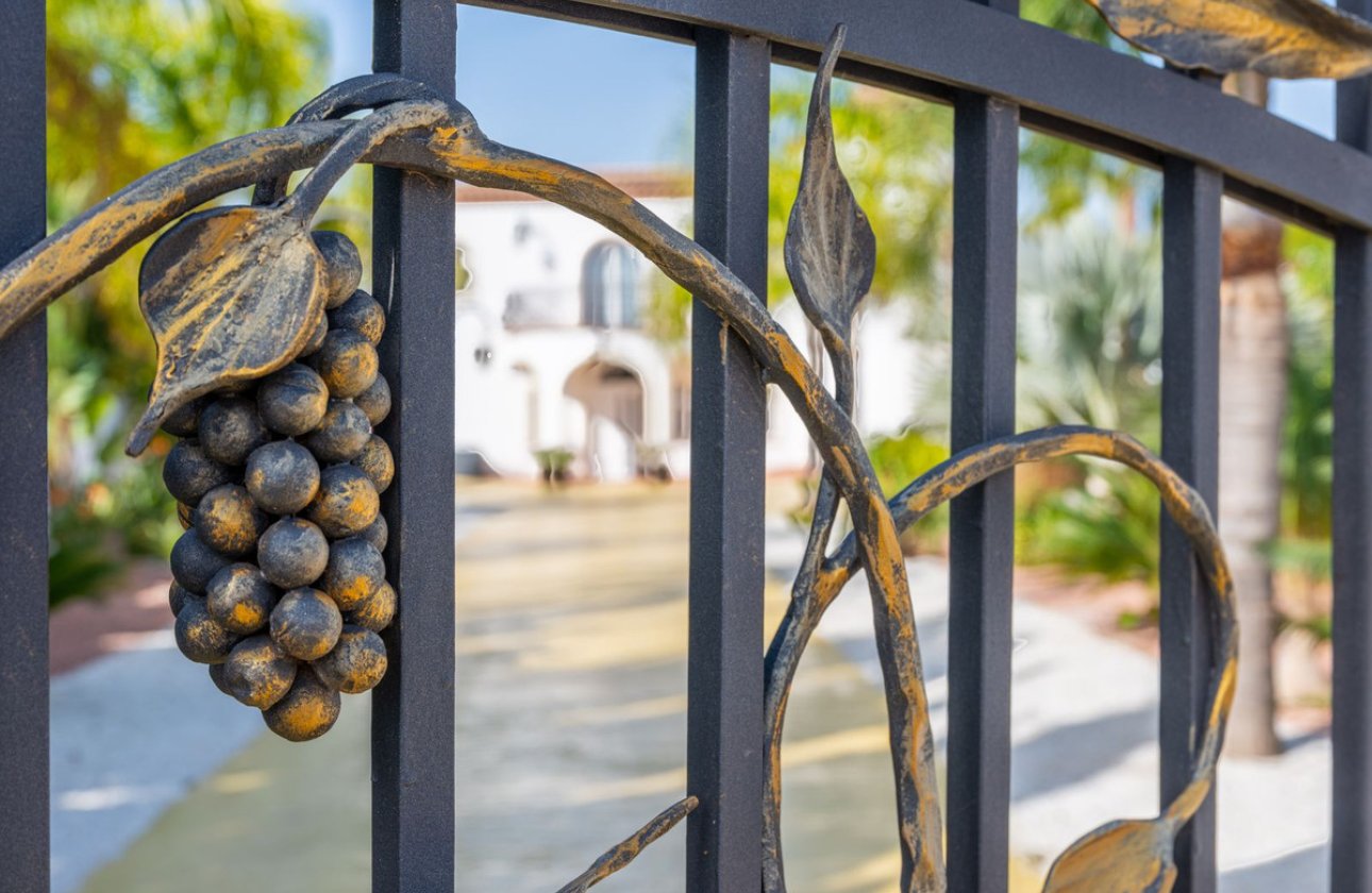 Reventa - Villa -
Busot - Busot Centro