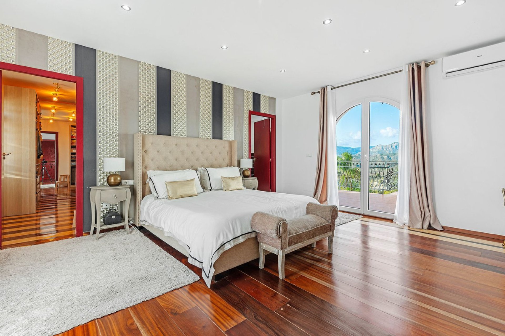 Reventa - Villa -
Busot - Busot Centro