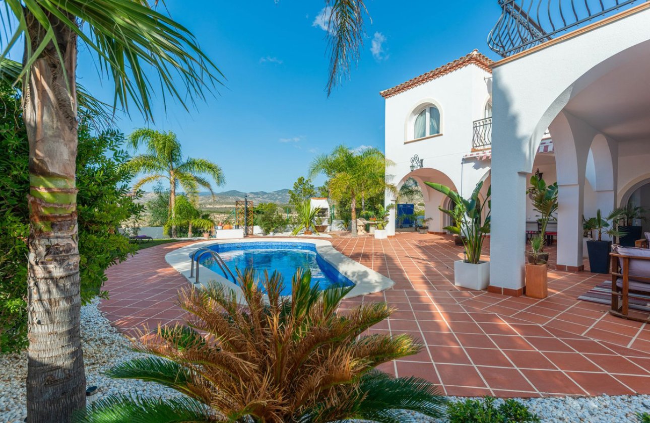 Reventa - Villa -
Busot - Busot Centro