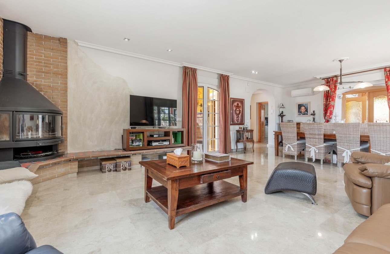 Reventa - Villa -
Busot - Busot Centro