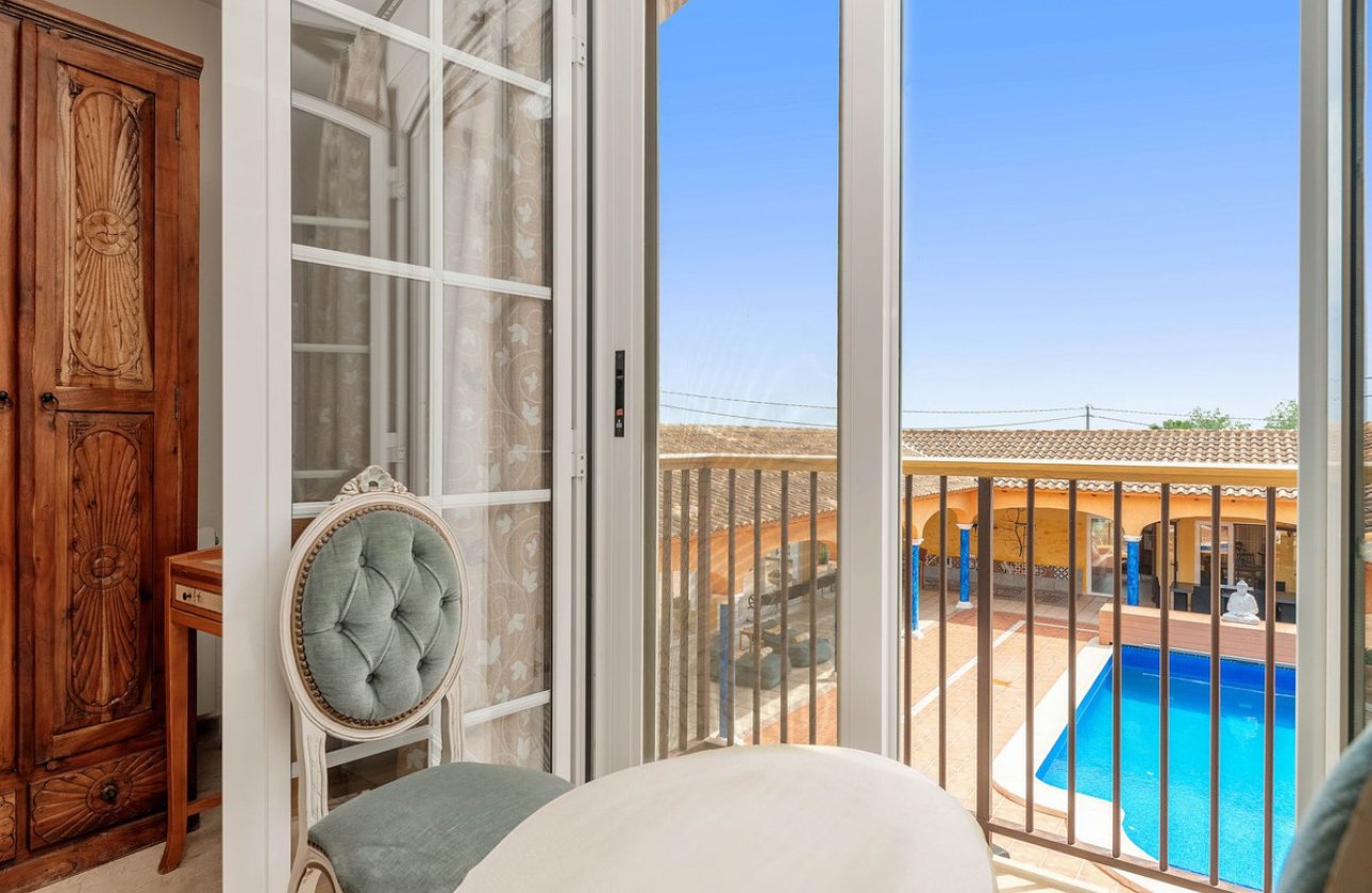 Reventa - Villa -
Busot - Busot Centro