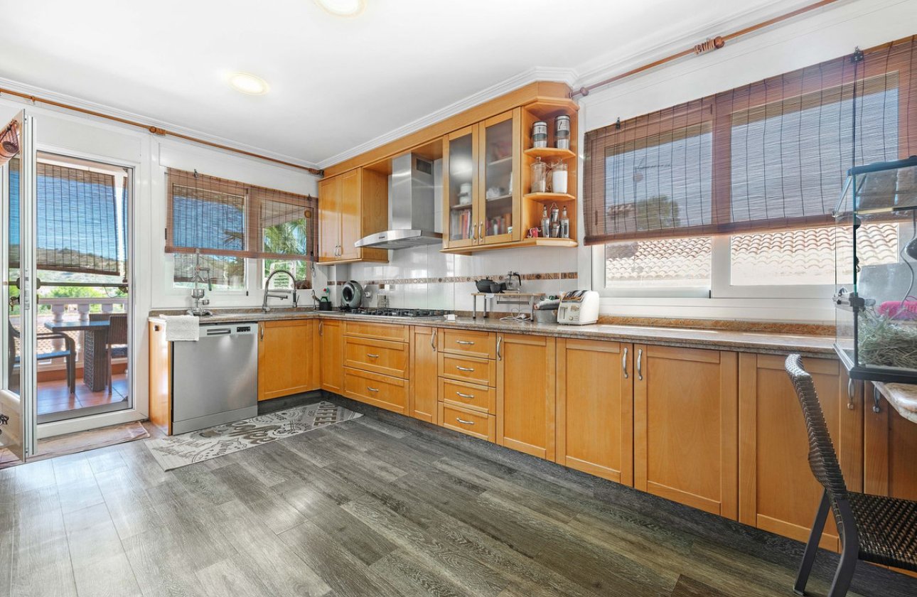 Reventa - Villa -
Busot - Busot Centro