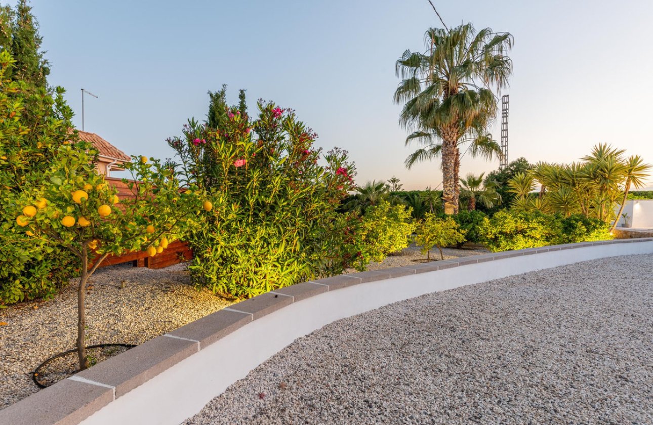 Reventa - Villa -
Busot - Busot Centro