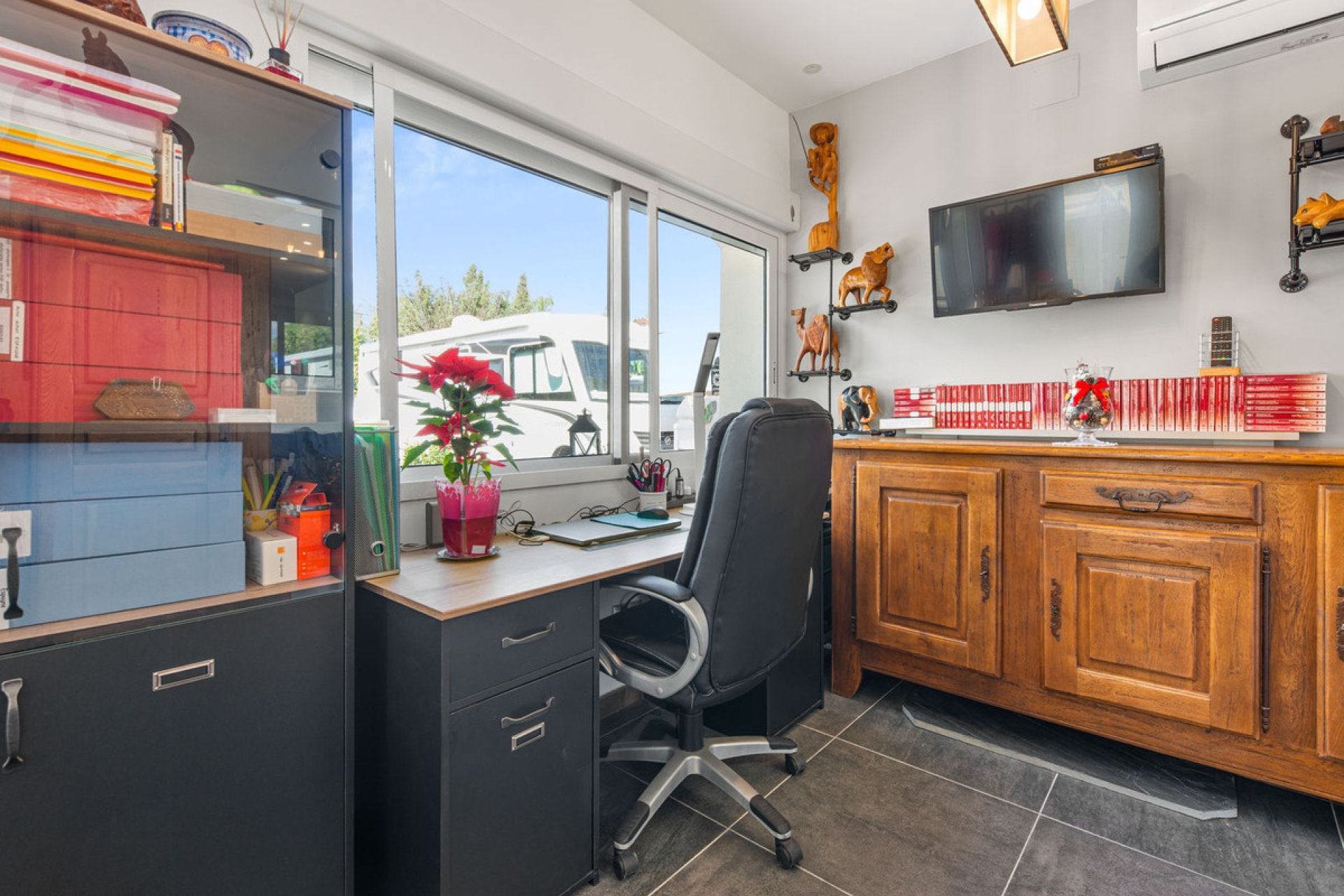 Reventa - Villa -
Busot - Busot Centro