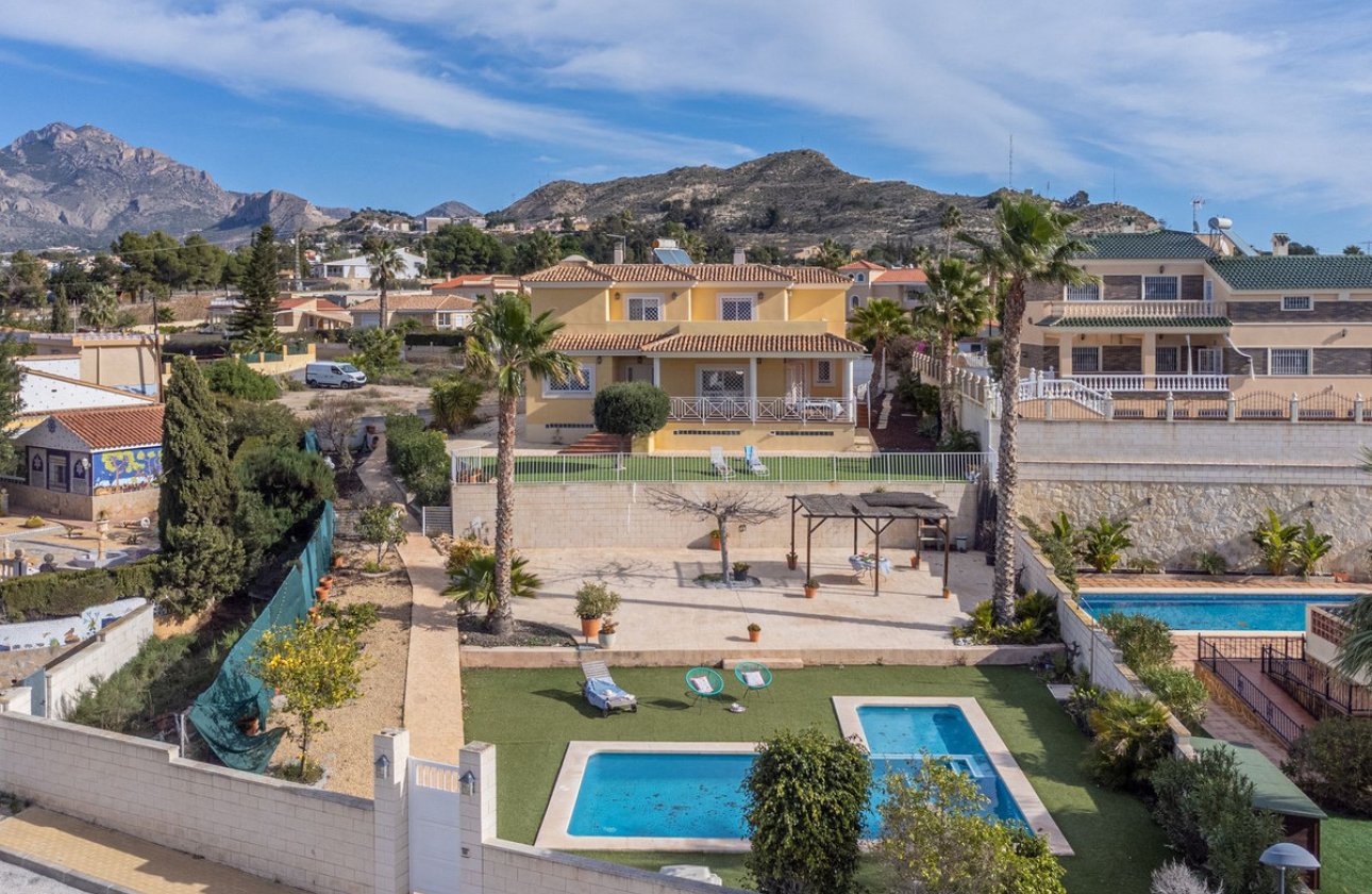 Reventa - Villa -
Busot - Busot Centro