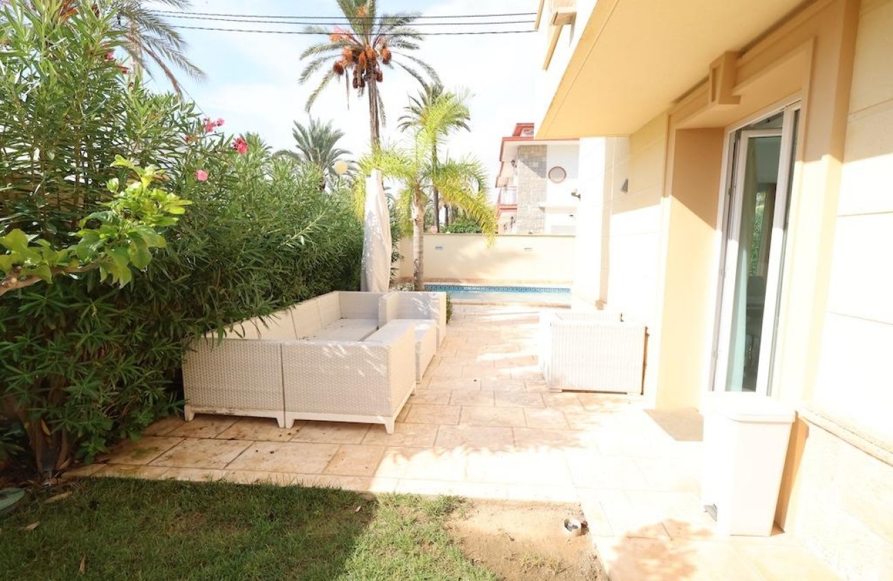 Reventa - Villa -
Cabo Roig - Costa blanca