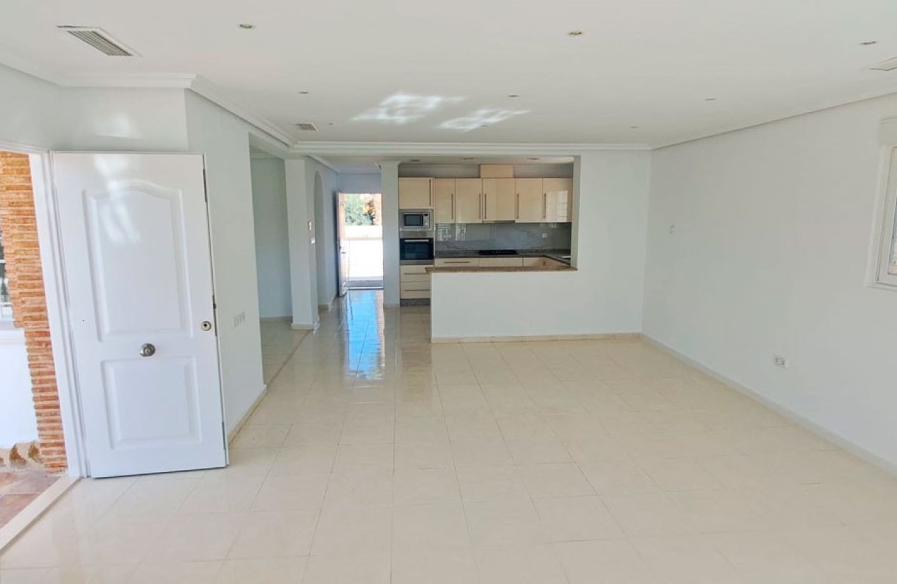 Reventa - Villa -
Catral - Catral Centro