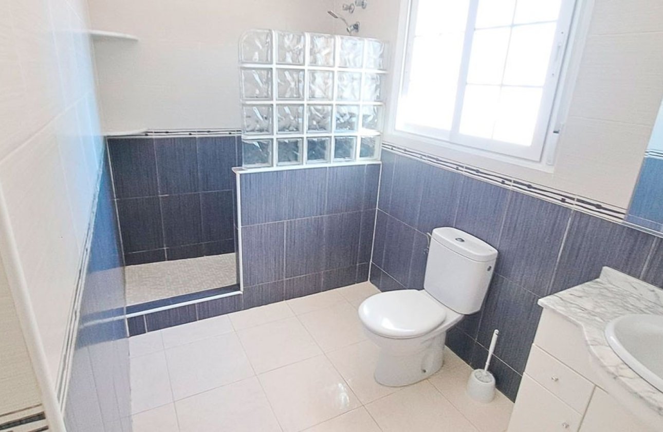 Reventa - Villa -
Catral - Catral Centro