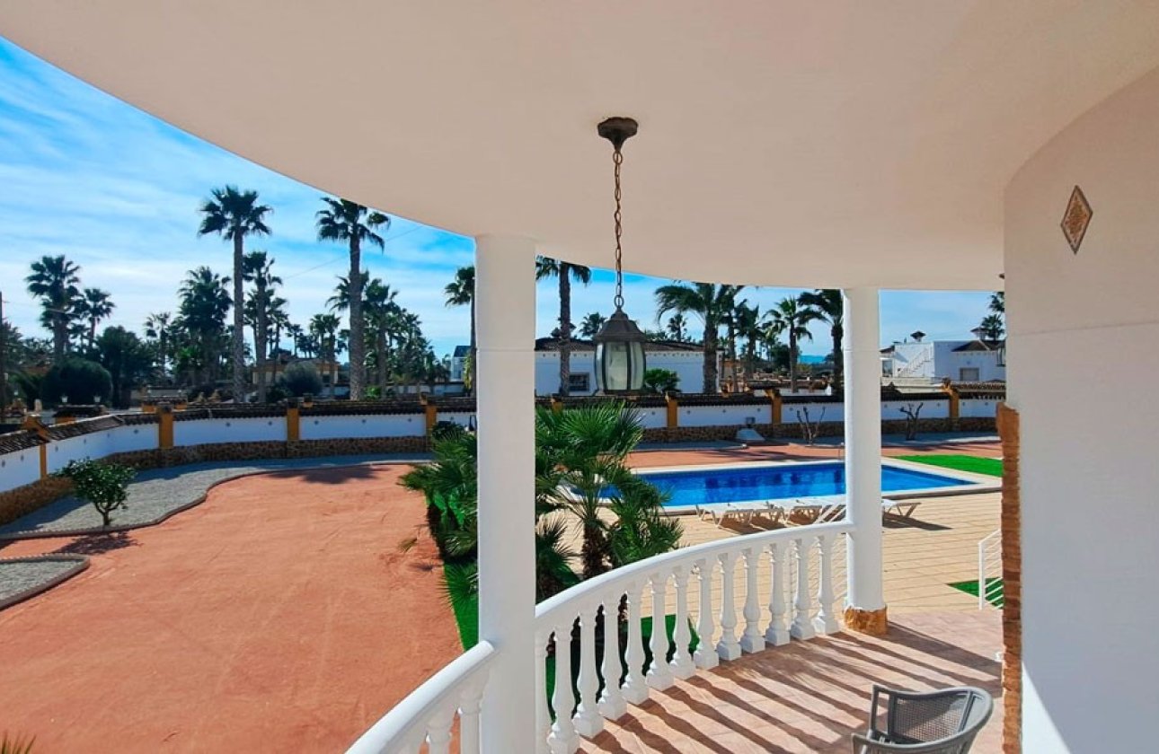 Reventa - Villa -
Catral - Catral Centro