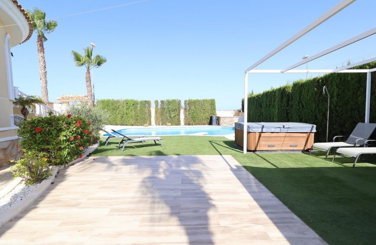 Reventa - Villa -
Ciudad Quesada - Ciudad Quesada - Doña Pepa