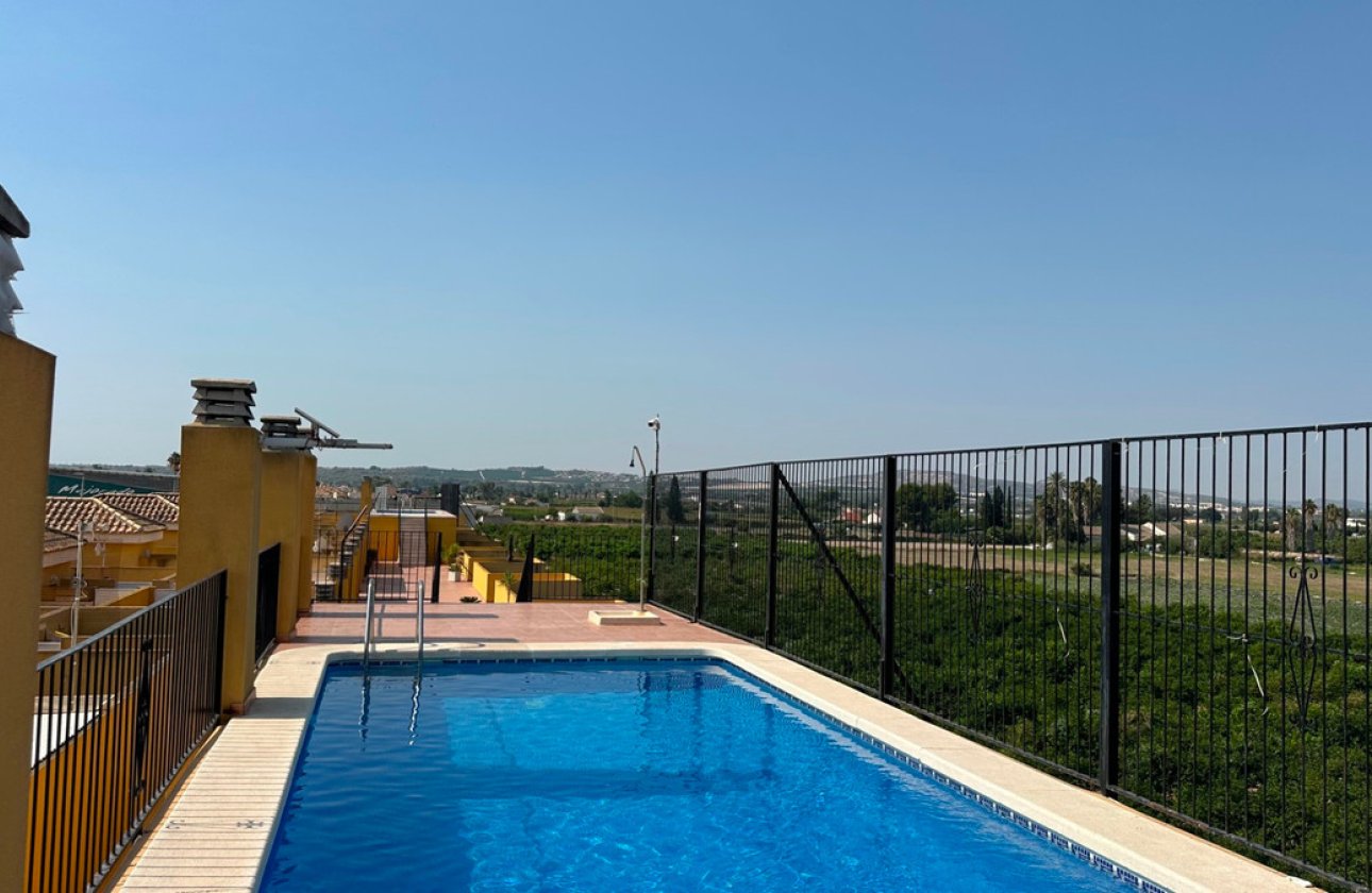 Reventa - Villa -
Daya Nueva - Daya Nueva Centro