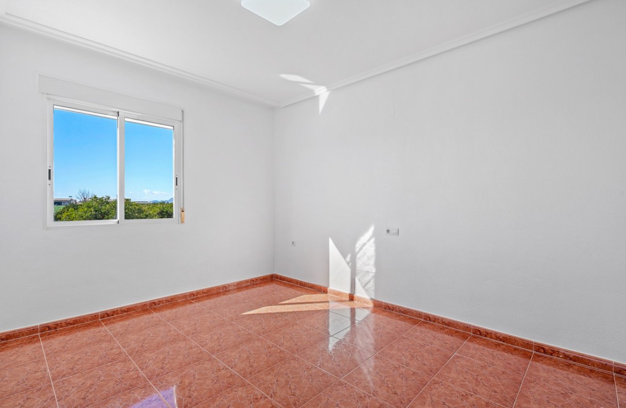 Reventa - Villa -
Dolores - Dolores Centro