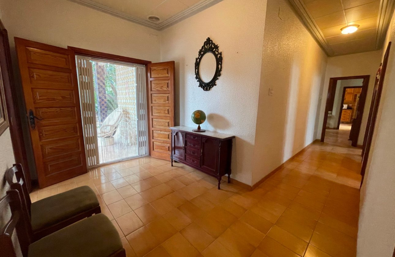 Reventa - Villa -
Elche - Elche Centro