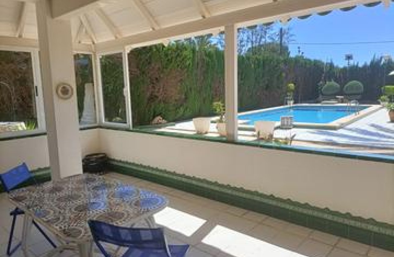 Reventa - Villa -
Elche