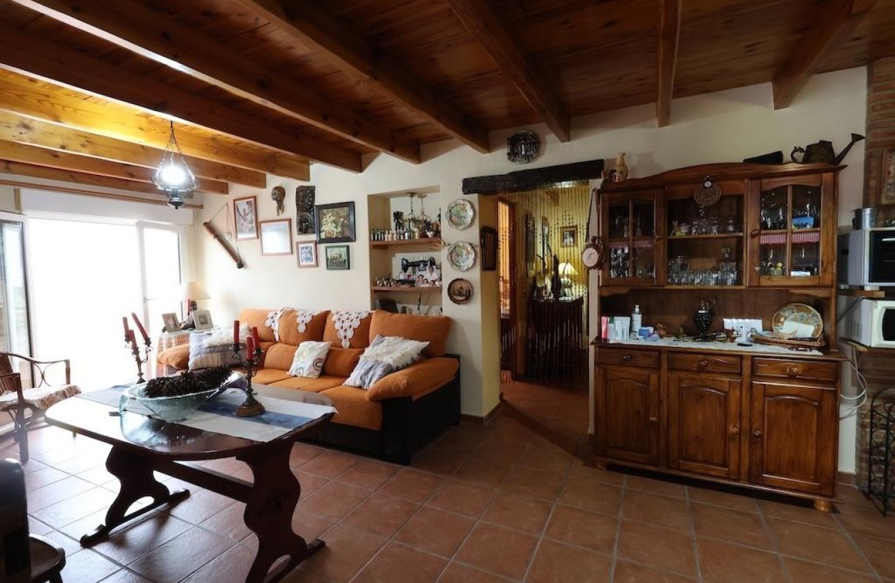 Reventa - Villa -
Fortuna - La garapacha