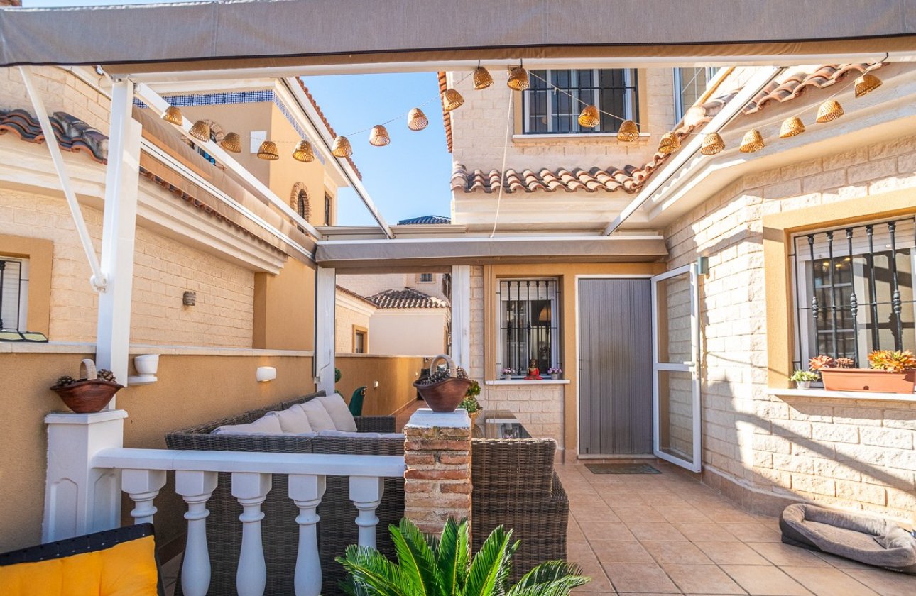 Reventa - Villa -
Guardamar del Segura - Urbanización El Raso