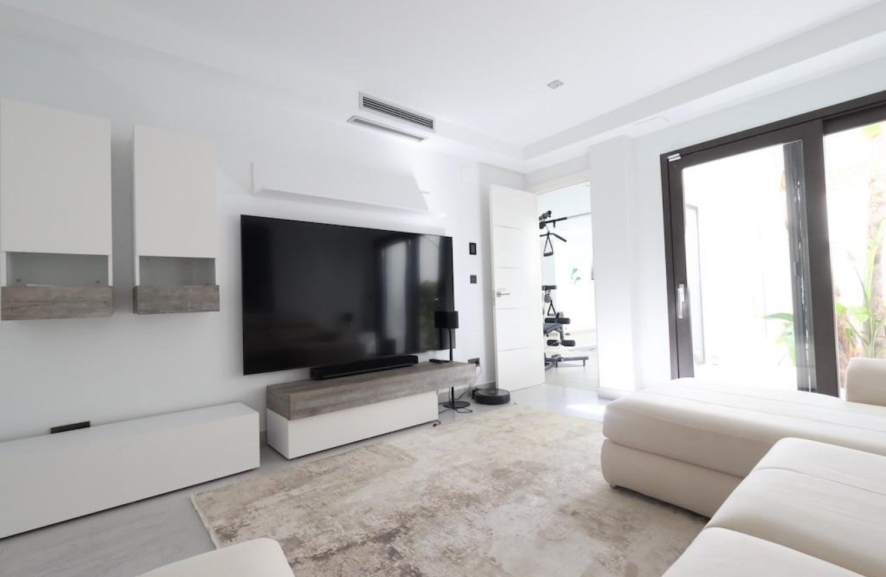 Reventa - Villa -
Jávea - Xàbia - Monte Olimpo